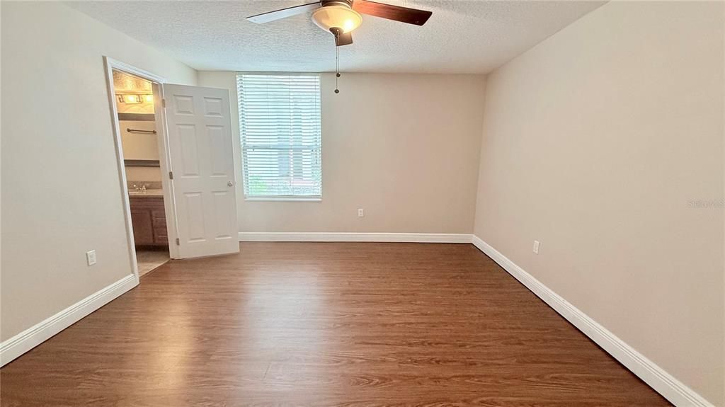 For Rent: $1,650 (2 beds, 2 baths, 1002 Square Feet)