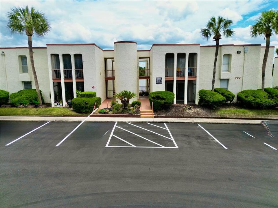 For Rent: $1,650 (2 beds, 2 baths, 1002 Square Feet)