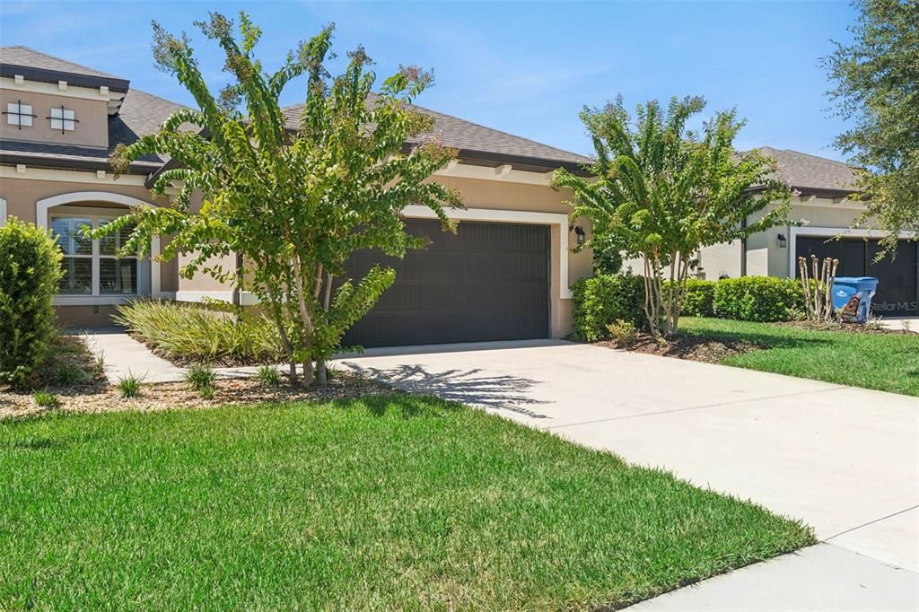 For Sale: $350,000 (3 beds, 2 baths, 1721 Square Feet)