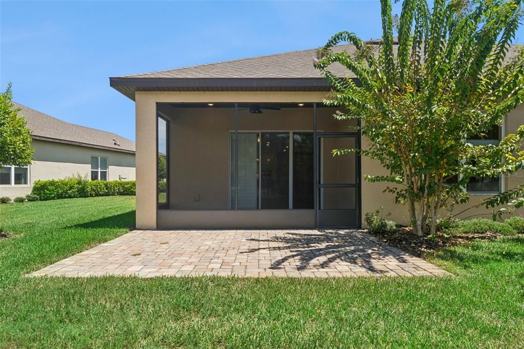 For Sale: $350,000 (3 beds, 2 baths, 1721 Square Feet)