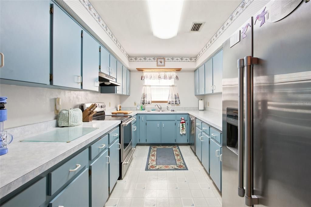 На продажу: $259,999 (3 спален, 2 ванн, 1567 Квадратных фут)