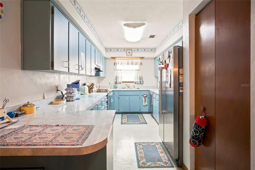 На продажу: $259,999 (3 спален, 2 ванн, 1567 Квадратных фут)