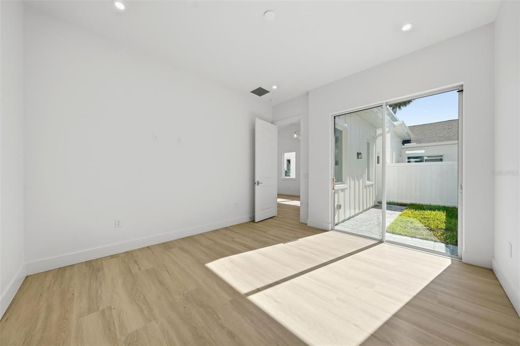 На продажу: $639,000 (3 спален, 2 ванн, 1458 Квадратных фут)