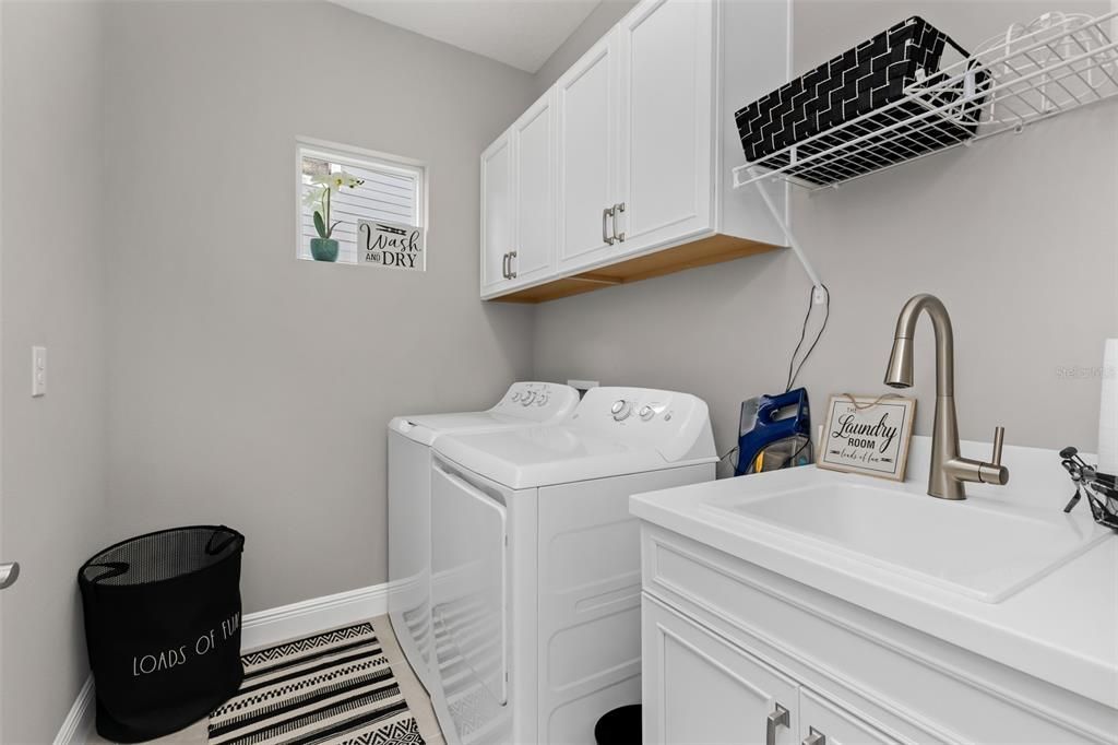 For Sale: $429,900 (3 beds, 2 baths, 1766 Square Feet)