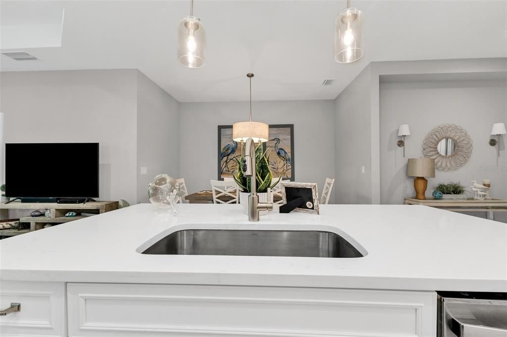 For Sale: $429,900 (3 beds, 2 baths, 1766 Square Feet)