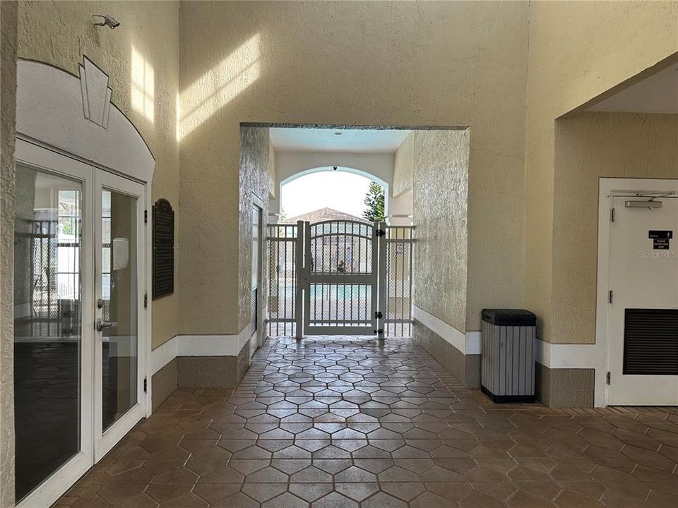 En Venta: $235,000 (3 camas, 2 baños, 1208 Pies cuadrados)