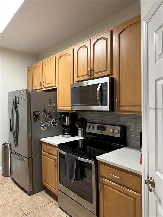 En Venta: $235,000 (3 camas, 2 baños, 1208 Pies cuadrados)