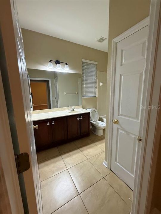 For Rent: $3,700 (5 beds, 3 baths, 3622 Square Feet)