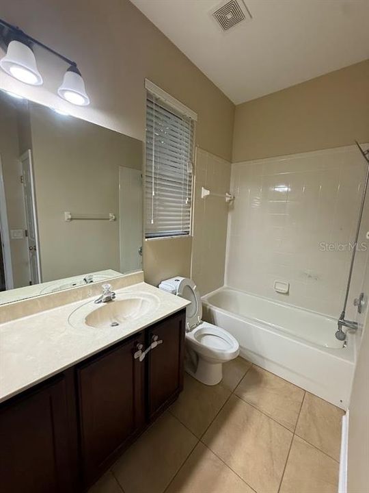 For Rent: $3,700 (5 beds, 3 baths, 3622 Square Feet)