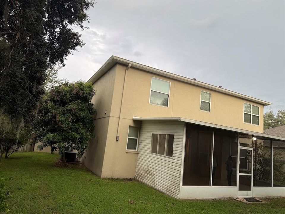 For Rent: $3,700 (5 beds, 3 baths, 3622 Square Feet)