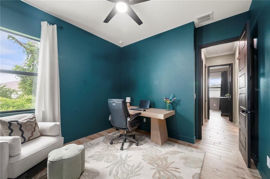 For Sale: $499,900 (3 beds, 2 baths, 1864 Square Feet)