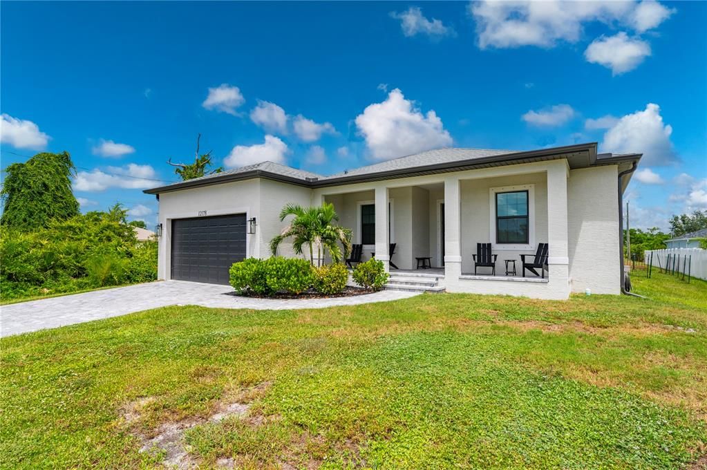 For Sale: $499,900 (3 beds, 2 baths, 1864 Square Feet)