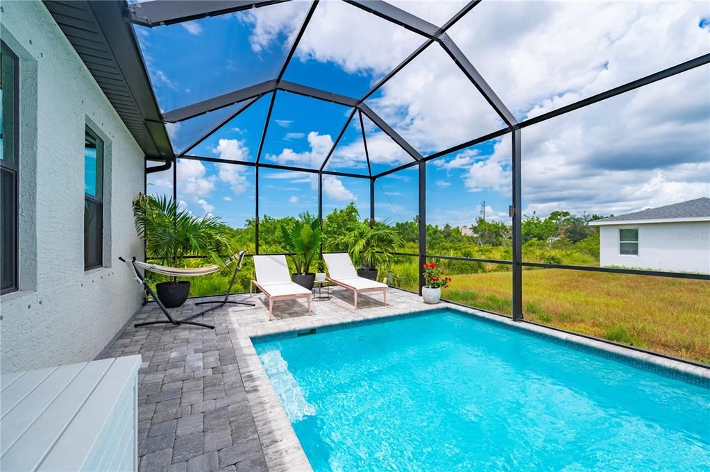 For Sale: $499,900 (3 beds, 2 baths, 1864 Square Feet)