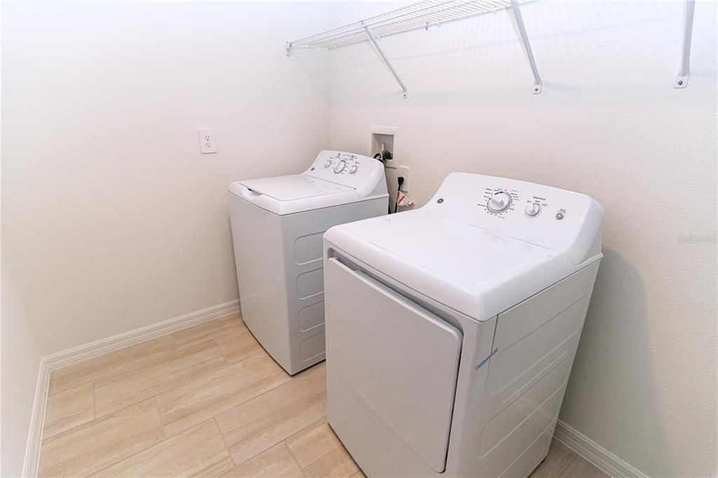 En Renta: $2,995 (4 camas, 3 baños, 2576 Pies cuadrados)