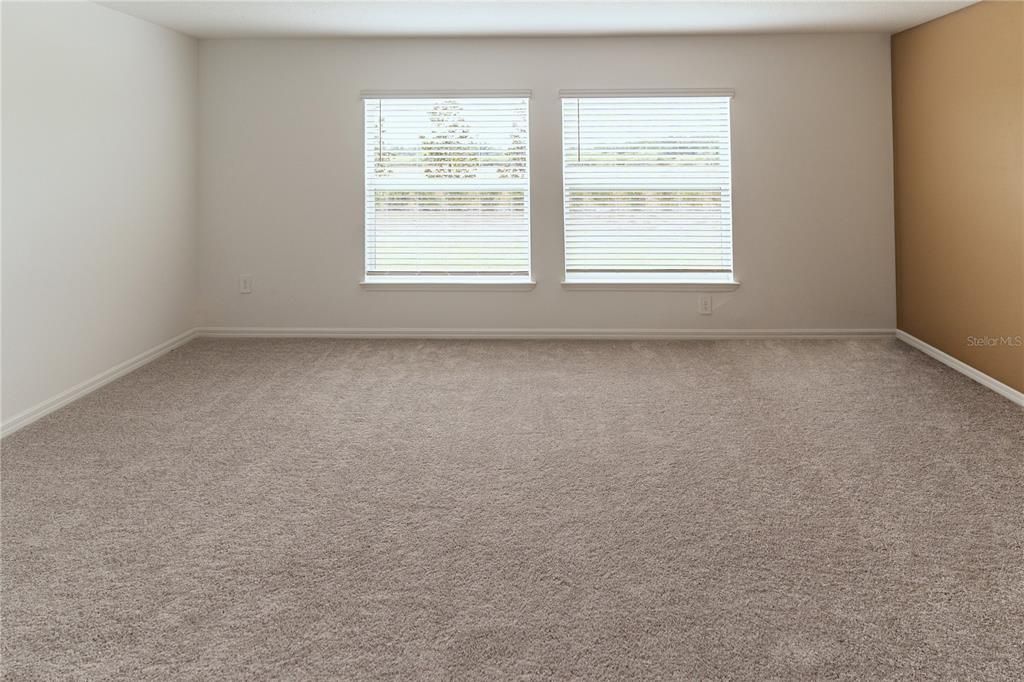 En Renta: $2,995 (4 camas, 3 baños, 2576 Pies cuadrados)