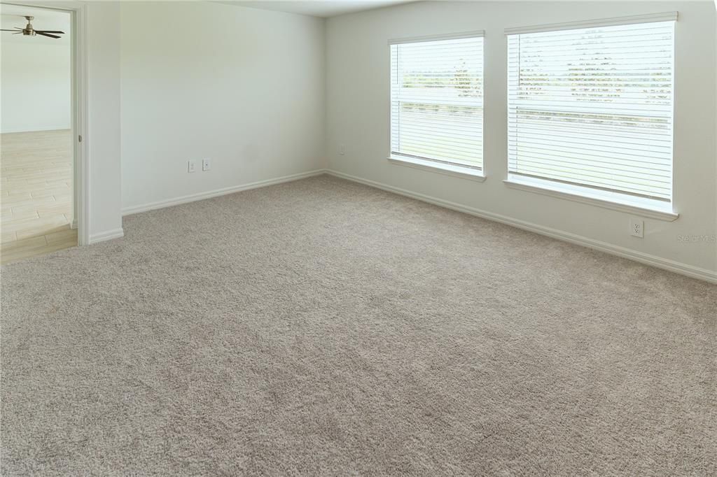 En Renta: $2,995 (4 camas, 3 baños, 2576 Pies cuadrados)
