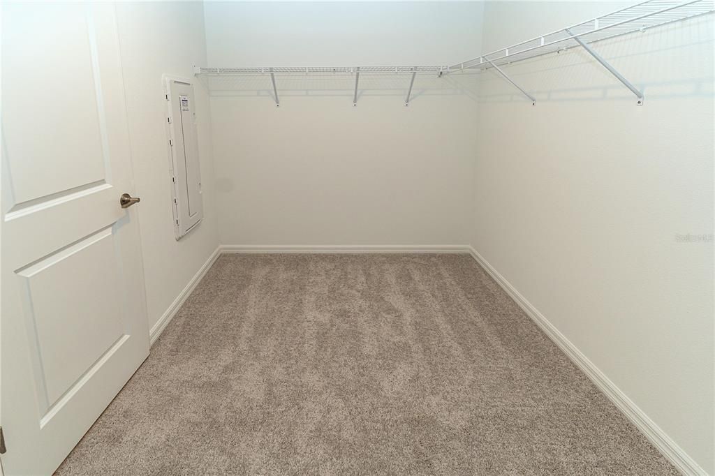 En Renta: $2,995 (4 camas, 3 baños, 2576 Pies cuadrados)