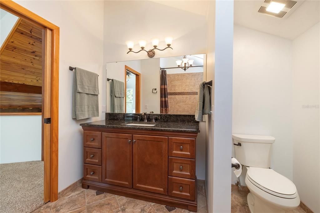 En Venta: $1,280,000 (3 camas, 4 baños, 2141 Pies cuadrados)