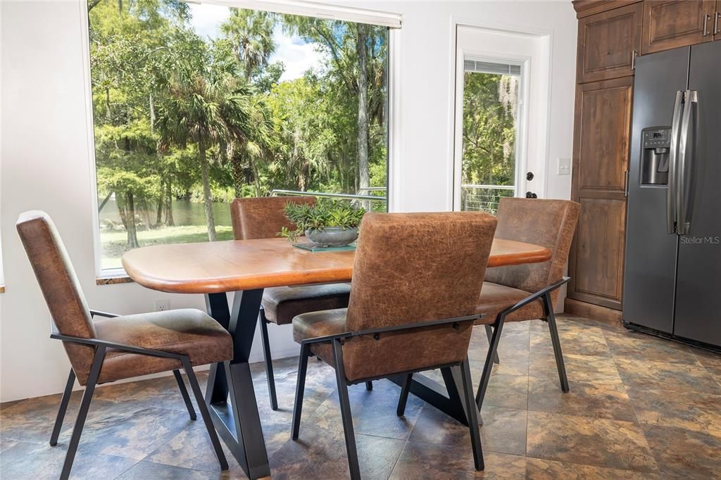 En Venta: $1,280,000 (3 camas, 4 baños, 2141 Pies cuadrados)