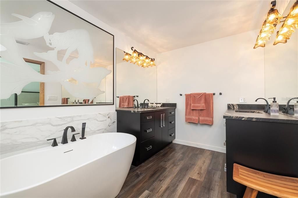 En Venta: $1,280,000 (3 camas, 4 baños, 2141 Pies cuadrados)