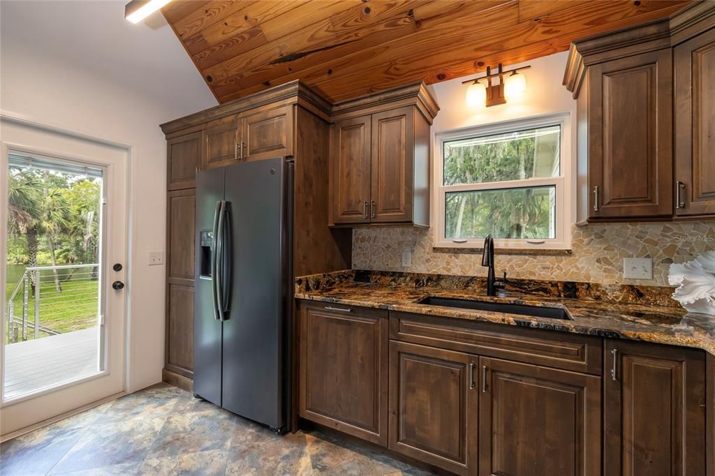 En Venta: $1,280,000 (3 camas, 4 baños, 2141 Pies cuadrados)