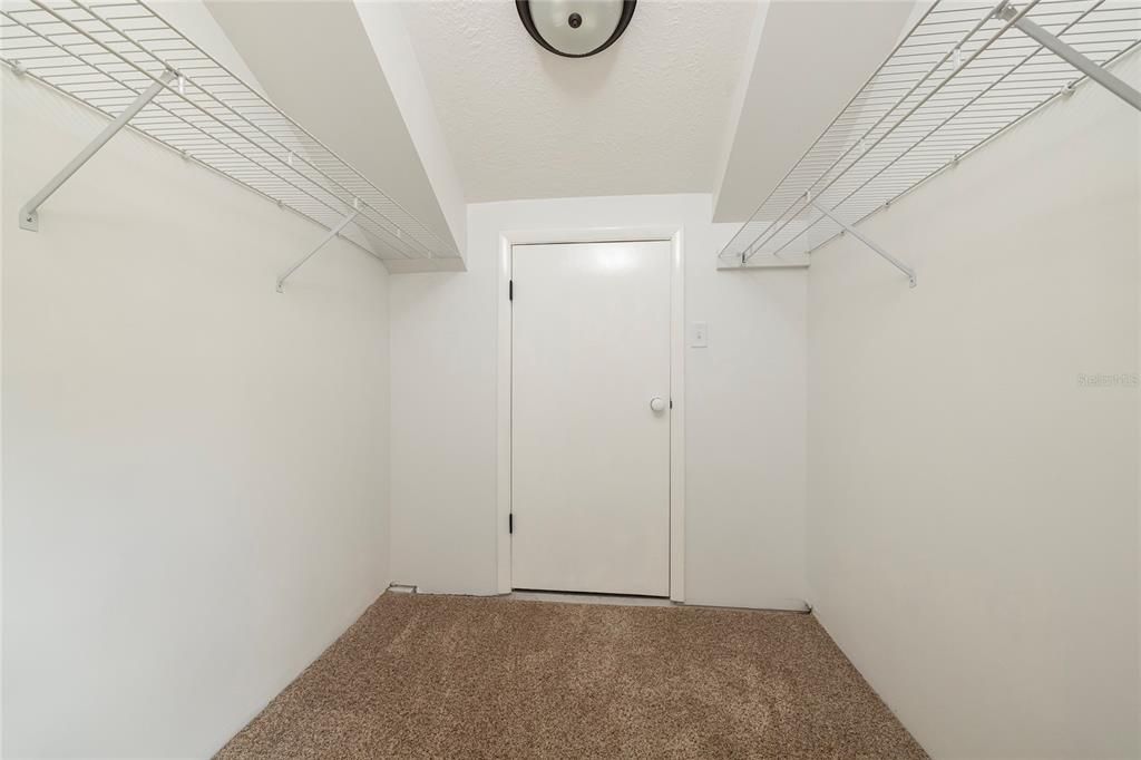 En Venta: $1,280,000 (3 camas, 4 baños, 2141 Pies cuadrados)