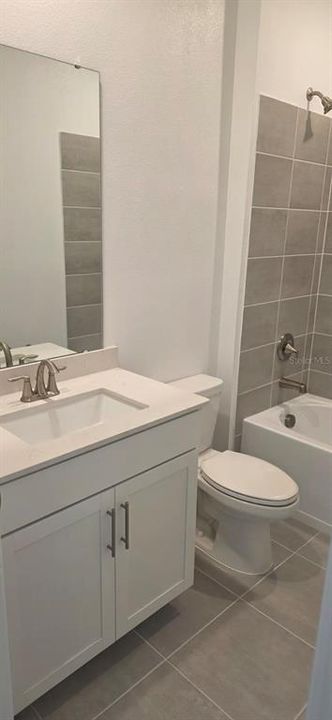 En Renta: $3,000 (4 camas, 3 baños, 2462 Pies cuadrados)
