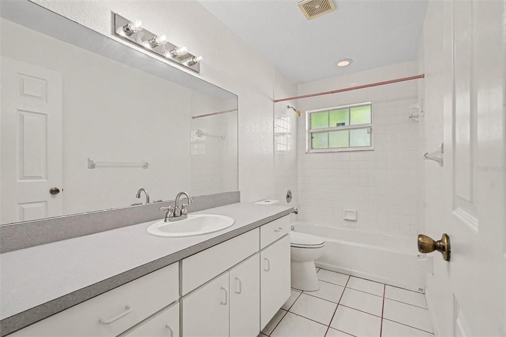 For Rent: $3,500 (3 beds, 2 baths, 2131 Square Feet)