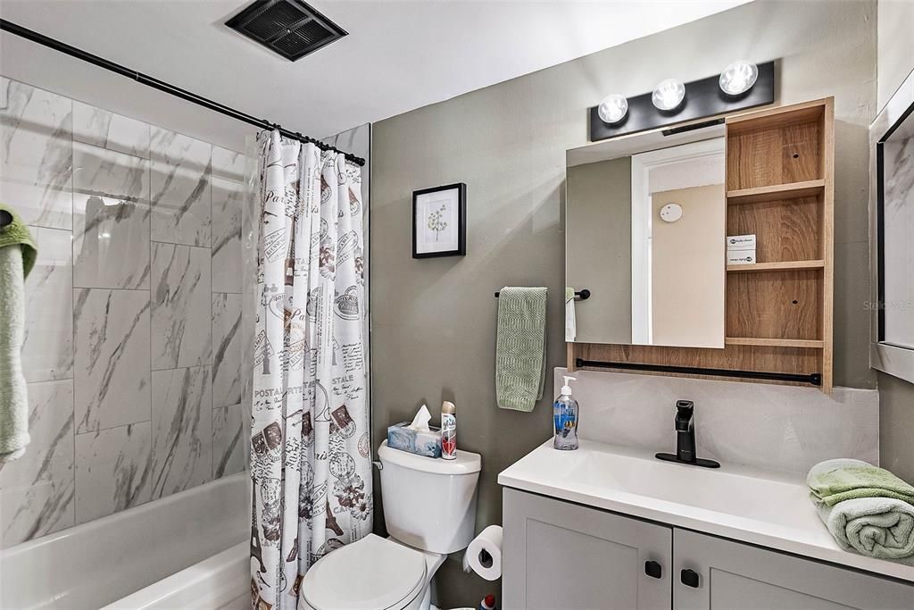 For Rent: $1,495 (1 beds, 1 baths, 415 Square Feet)