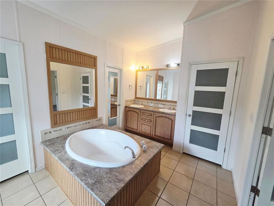 В аренду: $2,600 (4 спален, 2 ванн, 2432 Квадратных фут)