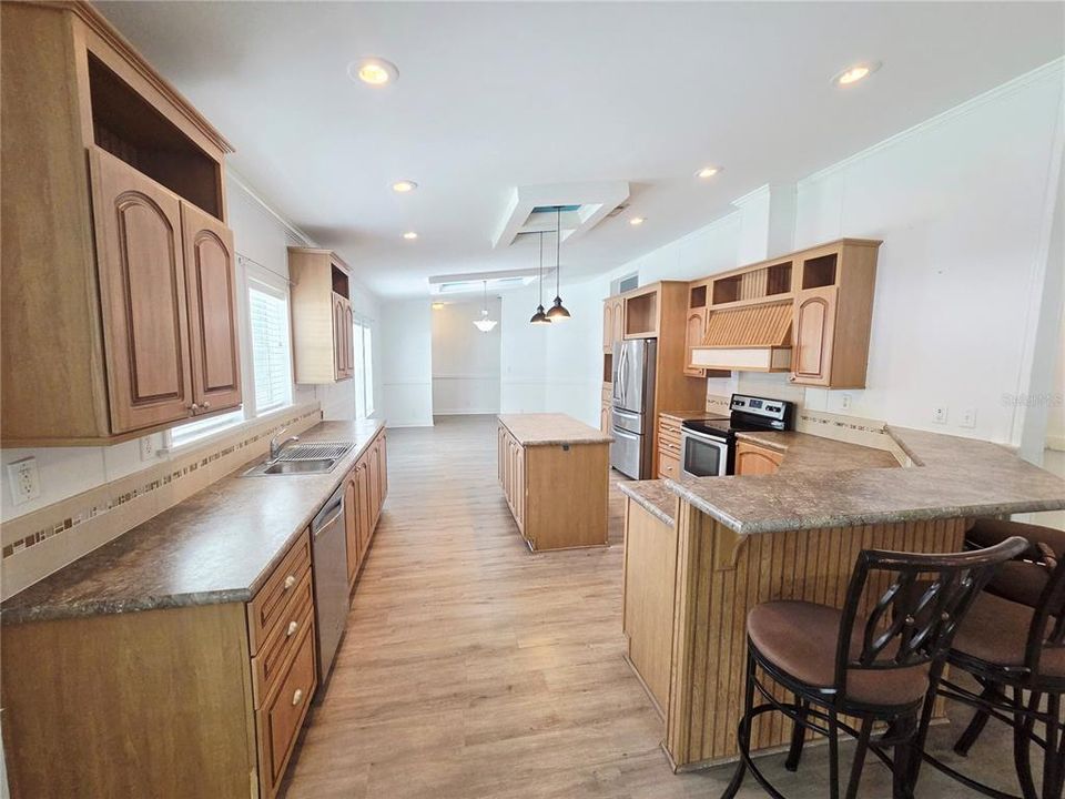 В аренду: $2,600 (4 спален, 2 ванн, 2432 Квадратных фут)