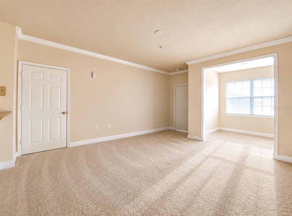 For Rent: $1,695 (1 beds, 1 baths, 838 Square Feet)