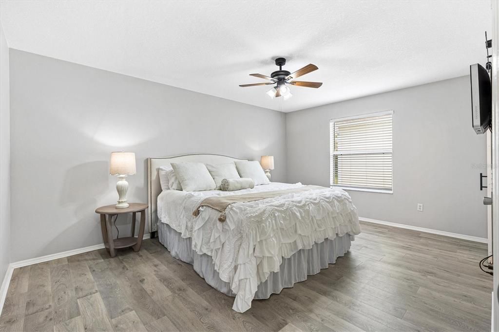 For Rent: $2,100 (2 beds, 2 baths, 1156 Square Feet)