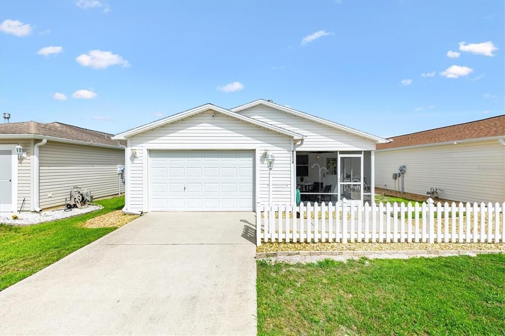For Rent: $2,100 (2 beds, 2 baths, 1156 Square Feet)