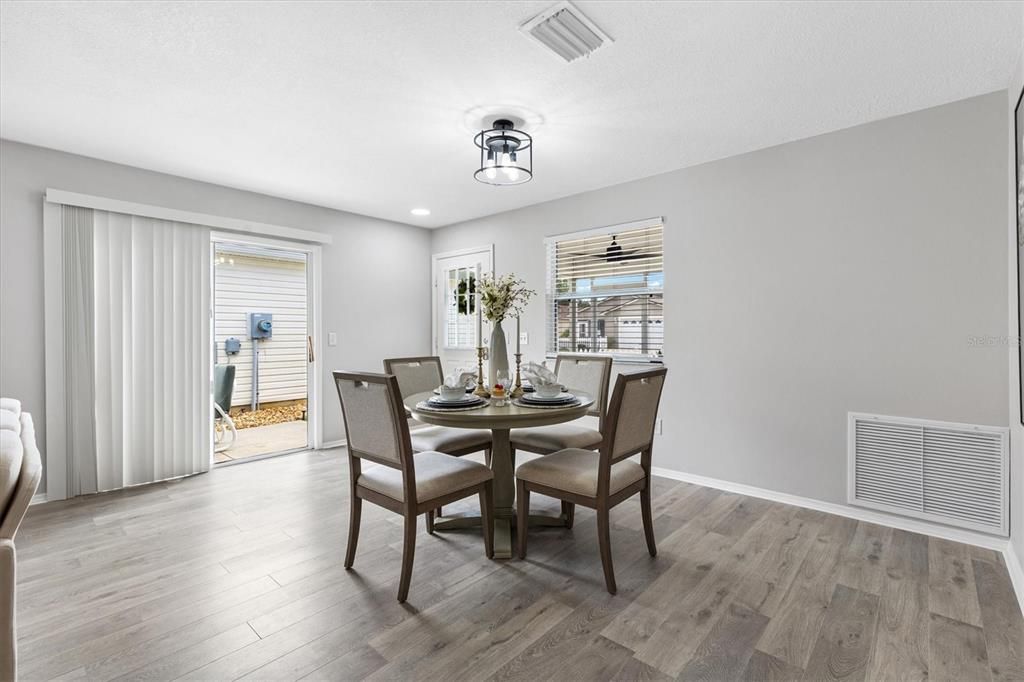 For Rent: $2,100 (2 beds, 2 baths, 1156 Square Feet)