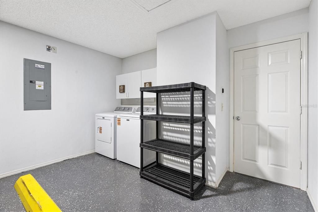 For Rent: $2,100 (2 beds, 2 baths, 1156 Square Feet)
