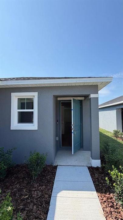 For Rent: $2,050 (3 beds, 2 baths, 1429 Square Feet)