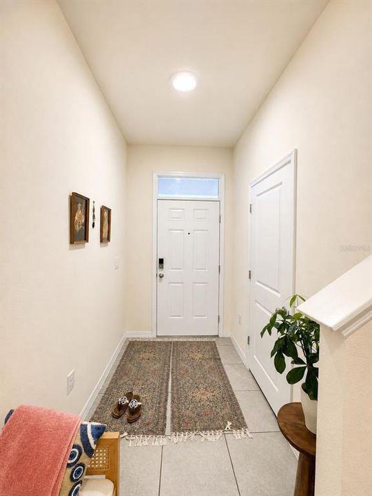 For Rent: $2,900 (3 beds, 2 baths, 1758 Square Feet)
