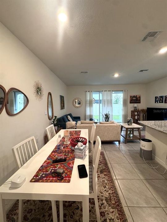 For Rent: $2,900 (3 beds, 2 baths, 1758 Square Feet)
