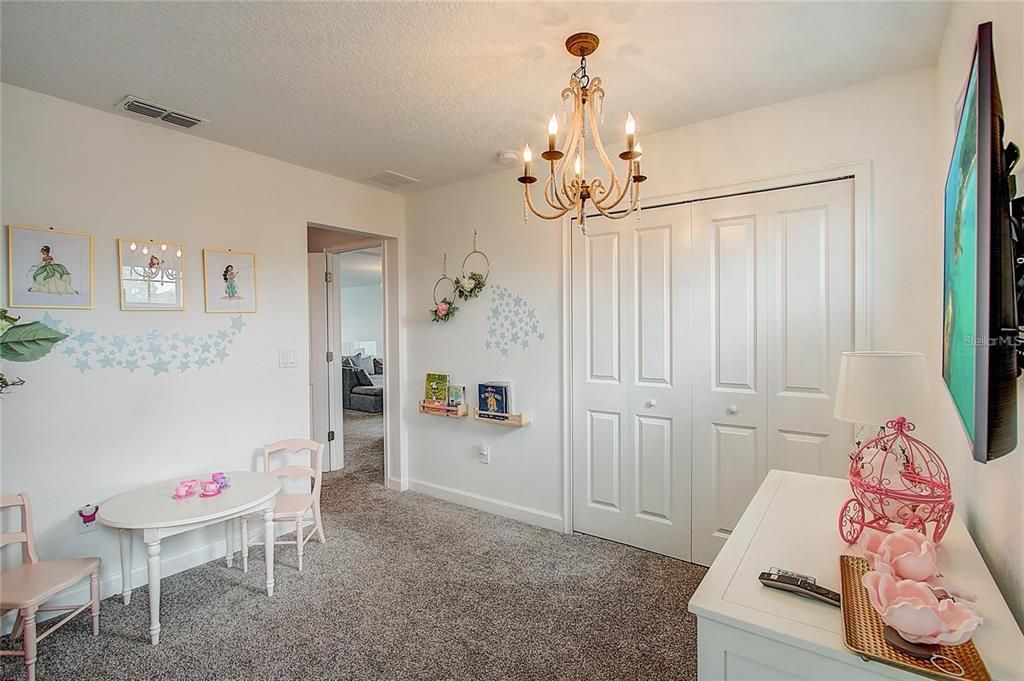For Sale: $645,000 (5 beds, 5 baths, 3081 Square Feet)