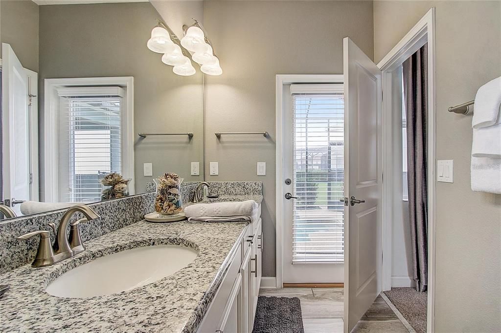 For Sale: $645,000 (5 beds, 5 baths, 3081 Square Feet)