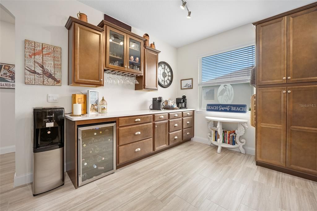For Sale: $669,000 (4 beds, 3 baths, 2339 Square Feet)