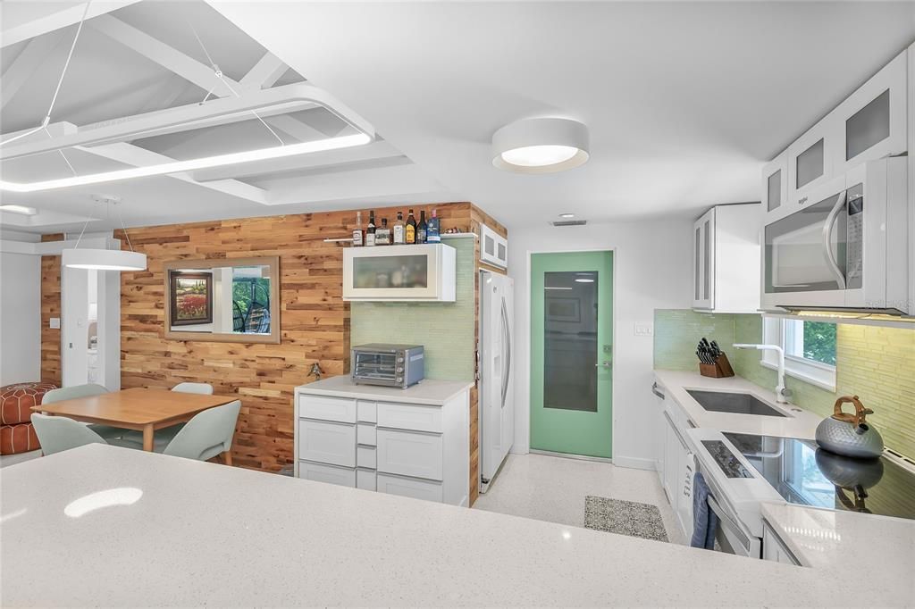 В аренду: $6,500 (3 спален, 2 ванн, 1388 Квадратных фут)
