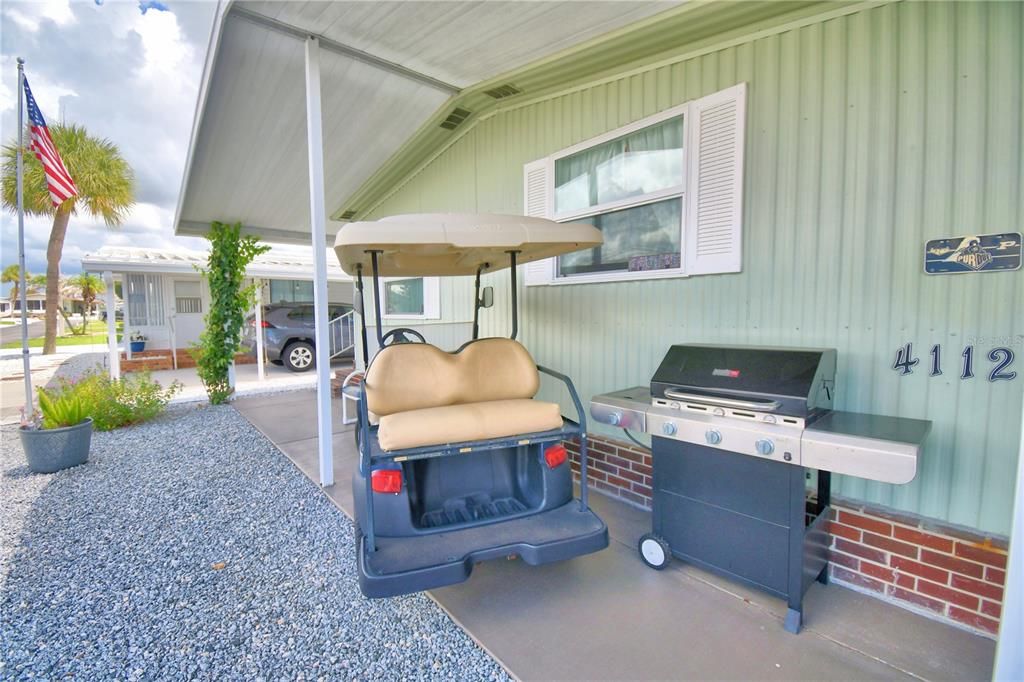Active With Contract: $119,900 (2 beds, 2 baths, 912 Square Feet)