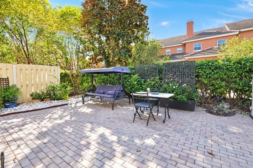 En Venta: $610,000 (3 camas, 2 baños, 2104 Pies cuadrados)