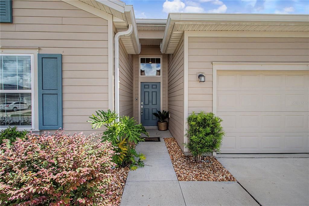 For Sale: $315,000 (4 beds, 3 baths, 2039 Square Feet)