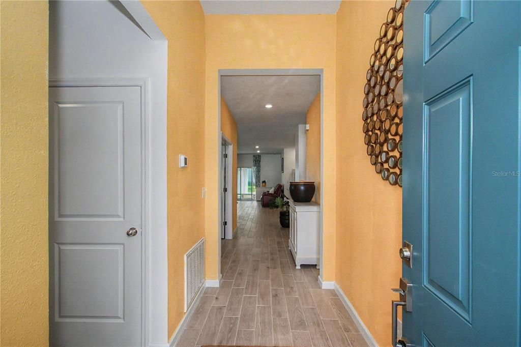 For Sale: $315,000 (4 beds, 3 baths, 2039 Square Feet)