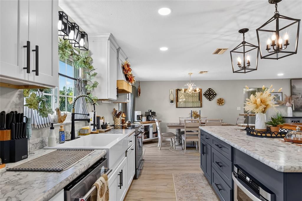 For Sale: $535,000 (4 beds, 3 baths, 2396 Square Feet)