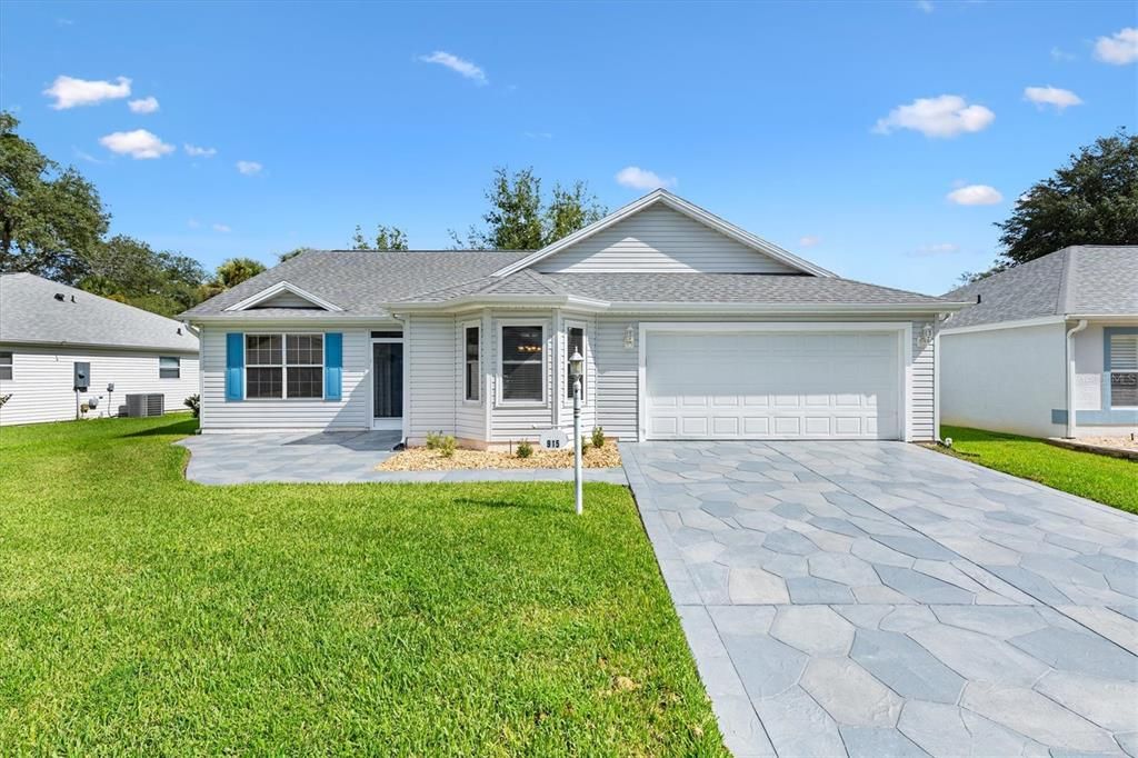 For Sale: $350,000 (3 beds, 2 baths, 1452 Square Feet)