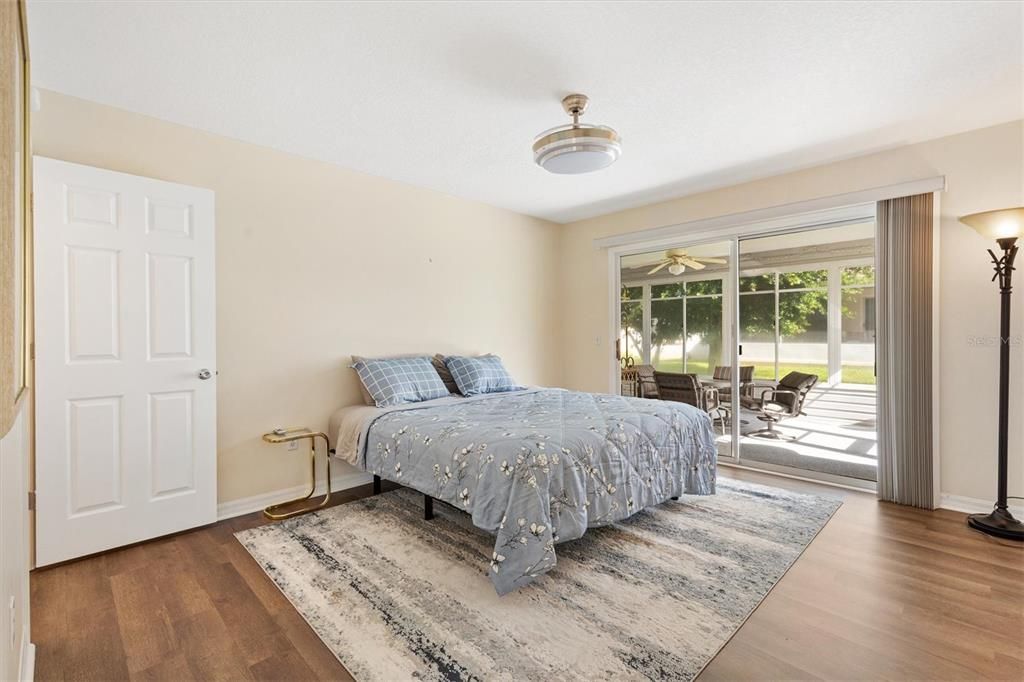 For Sale: $350,000 (3 beds, 2 baths, 1452 Square Feet)